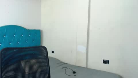 Snapshot of kassandraaa_ chatting on October 29, 2025, 7:37 pm Kasandra online show from October 29, 2025, 7:37 pm