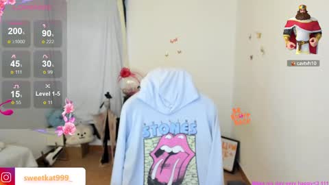 Snapshot of kat_ly_chan chatting on February 6, 2025, 6:46 pm Kat       online show from February 6, 2025, 6:46 pm