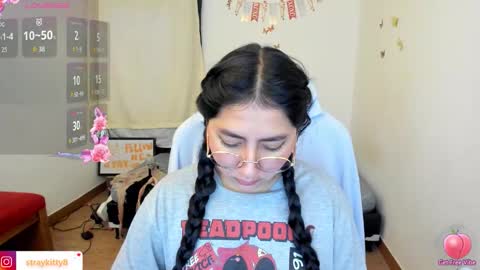 Kat       online show from November 21, 2025, 1:54 pm