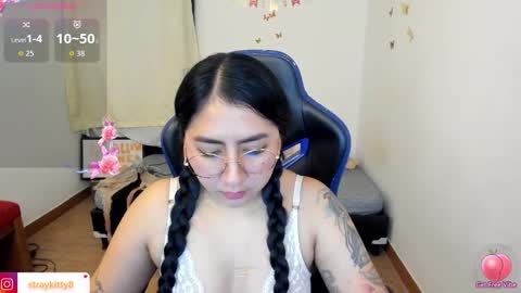 Kat       online show from December 18, 2025, 8:59 pm