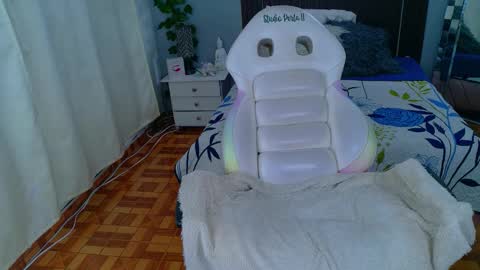 kate online show from December 1, 2025, 1:43 am