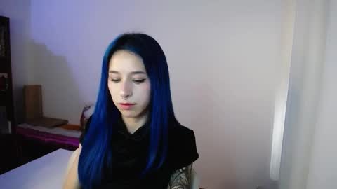 Maca online show from December 5, 2025, 2:36 pm