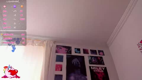 Snapshot of kate_boobs chatting on September 20, 2025, 12:17 pm Kate online show from September 20, 2025, 12:17 pm