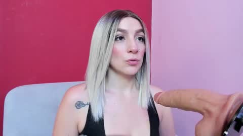 Snapshot of kate_bunny_ chatting on December 5, 2025, 11:19 am Kate online show from December 5, 2025, 11:19 am