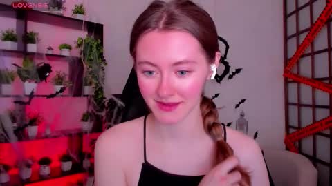 Kate online show from October 29, 2025, 2:47 am