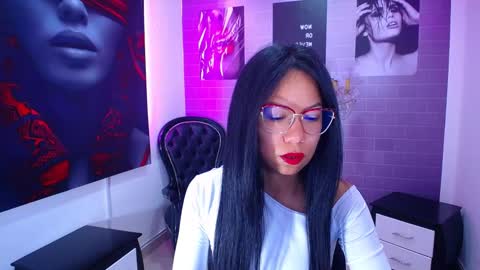 Kate  online show from September 12, 2025, 10:59 am