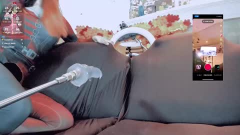 Snapshot of kate_yoshy chatting on March 4, 2025, 12:29 am kate the pink girl online show from March 4, 2025, 12:29 am