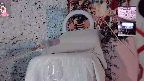 Snapshot of kate_yoshy chatting on November 3, 2025, 10:42 pm kate the pink girl online show from November 3, 2025, 10:42 pm