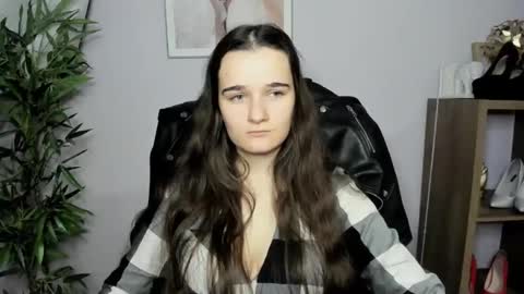 Snapshot of katedesire chatting on December 21, 2024, 8:28 am Kate online show from December 21, 2024, 8:28 am