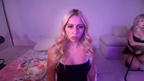 kateharperr online show from September 22, 2025, 5:31 am