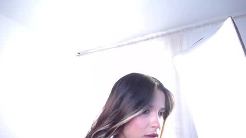 Snapshot of katejolie chatting on September 30, 2025, 5:40 pm Help me with rate thanks online show from September 30, 2025, 5:40 pm