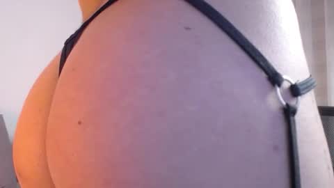 Snapshot of katejolie chatting on November 25, 2025, 5:18 am Help me with rate thanks online show from November 25, 2025, 5:18 am