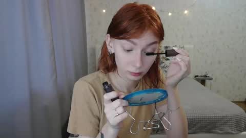 Snapshot of katekalen chatting on January 4, 2025, 7:45 am Kate Bunny online show from January 4, 2025, 7:45 am