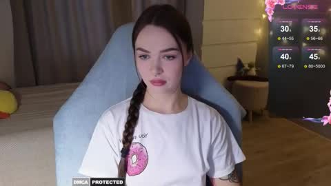 Im Kate  online show from November 22, 2025, 10:58 am