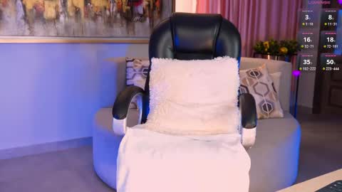  Kate Owens  online show from February 17, 2025, 2:15 pm