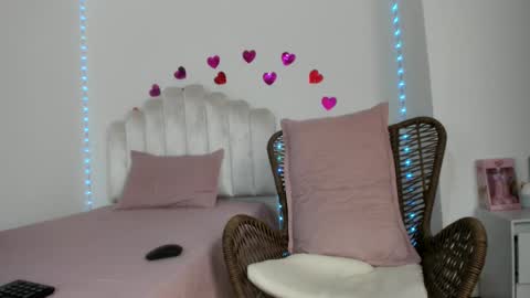 katherin moore online show from September 16, 2025, 3:57 pm