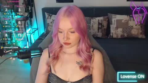 Snapshot of katerinaxvold chatting on November 1, 2025, 6:59 am Lisa online show from November 1, 2025, 6:59 am