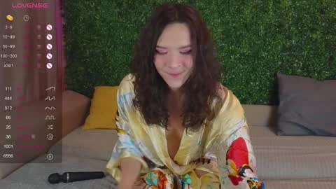 Snapshot of katerinnna chatting on September 24, 2025, 6:00 pm Katerina online show from September 24, 2025, 6:00 pm