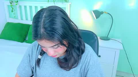 Snapshot of kathe_sweetness chatting on September 20, 2025, 11:33 am K A T H E online show from September 20, 2025, 11:33 am