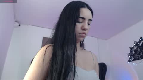katherine_10 online show from October 7, 2025, 5:10 pm