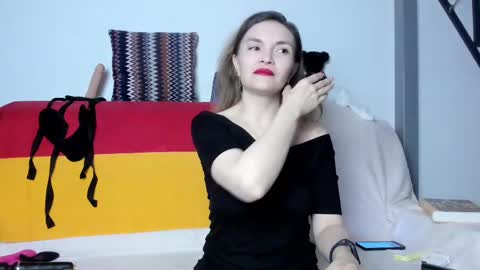 Snapshot of katherinemidnight chatting on February 20, 2025, 3:41 pm Katherine online show from February 20, 2025, 3:41 pm