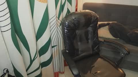 kathie_lozada online show from November 11, 2025, 5:18 am