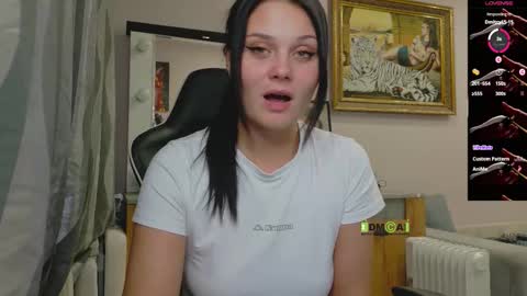 Snapshot of kathiekat chatting on September 30, 2025, 6:02 pm Kathie online show from September 30, 2025, 6:02 pm