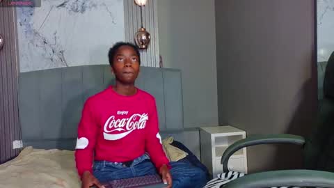 Katia online show from November 2, 2025, 11:45 am