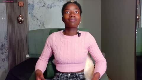 Katia online show from November 14, 2025, 11:53 am