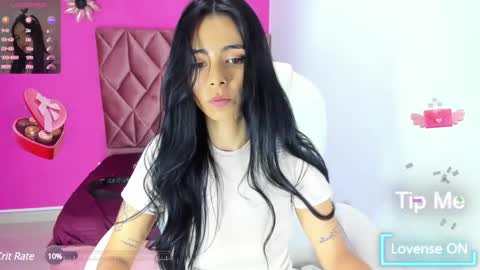 Snapshot of katia_sex25 chatting on March 7, 2025, 10:43 pm Katia online show from March 7, 2025, 10:43 pm