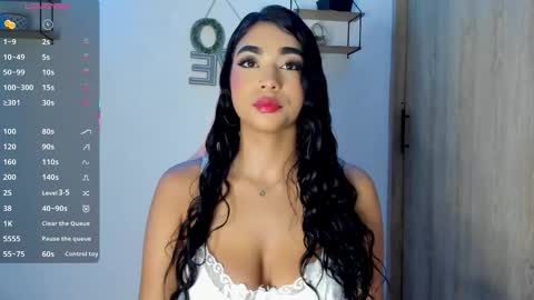 Snapshot of katie_boss2 chatting on October 15, 2025, 4:07 pm Katie online show from October 15, 2025, 4:07 pm