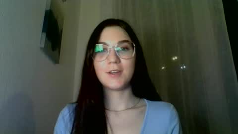 Snapshot of katie_foxi chatting on March 1, 2025, 7:04 pm katie_foxi online show from March 1, 2025, 7:04 pm