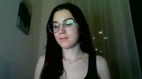 Snapshot of katie_foxi chatting on March 7, 2025, 7:16 pm katie_foxi online show from March 7, 2025, 7:16 pm