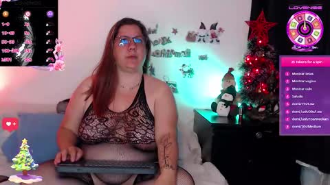 Snapshot of katiee_jones_ chatting on November 13, 2025, 10:36 am Katherine online show from November 13, 2025, 10:36 am
