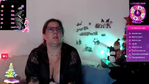 Snapshot of katiee_jones_ chatting on November 19, 2025, 10:15 am Katherine online show from November 19, 2025, 10:15 am