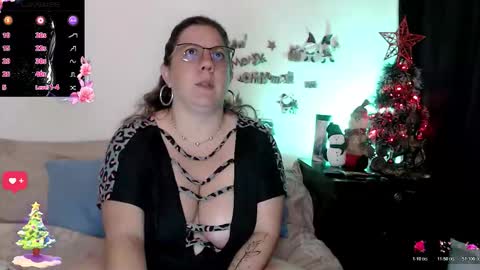 Snapshot of katiee_jones_ chatting on November 23, 2025, 10:26 am Katherine online show from November 23, 2025, 10:26 am