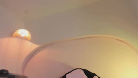 Snapshot of katiepeach_ chatting on October 9, 2025, 11:30 am Katy IGPeach kat666 online show from October 9, 2025, 11:30 am