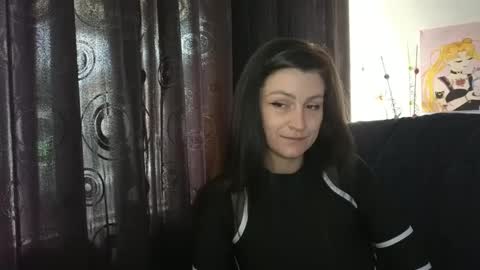 Snapshot of katlopez19 chatting on October 1, 2025, 4:35 pm katalina online show from October 1, 2025, 4:35 pm