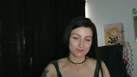 Snapshot of katlopez19 chatting on October 8, 2025, 10:29 pm katalina online show from October 8, 2025, 10:29 pm
