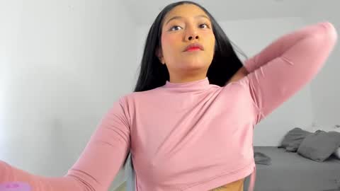 Snapshot of katnees_correa chatting on March 9, 2025, 7:34 am Follow me on instagram and twitter as correaktnees online show from March 9, 2025, 7:34 am