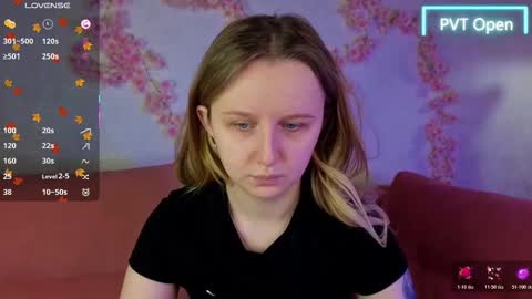 Snapshot of katrina_bail chatting on November 23, 2025, 4:23 am Katrina Bail online show from November 23, 2025, 4:23 am