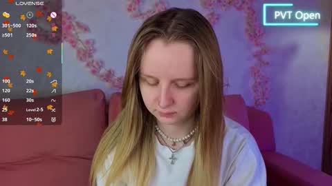 Snapshot of katrina_bail chatting on November 25, 2025, 1:27 am Katrina Bail online show from November 25, 2025, 1:27 am