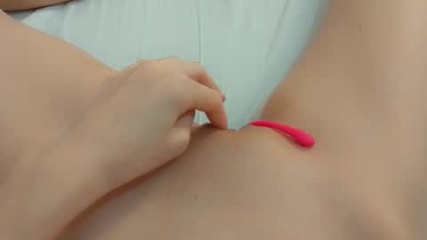 Snapshot of katrinna_arinna chatting on February 18, 2025, 8:49 am katrina dont forget to give me thumbs up online show from February 18, 2025, 8:49 am