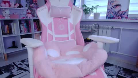 Snapshot of katrinwaifu chatting on October 23, 2025, 1:21 pm Katrin online show from October 23, 2025, 1:21 pm