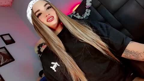 Snapshot of kattie_sweet_ chatting on September 27, 2025, 10:15 pm kattie_sweet_ online show from September 27, 2025, 10:15 pm