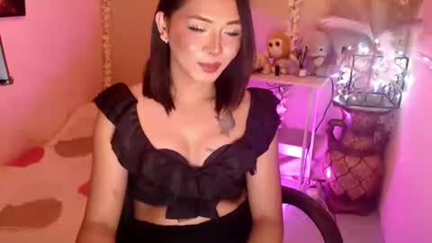 Snapshot of kattiecurrent chatting on October 14, 2025, 11:27 pm Saisy online show from October 14, 2025, 11:27 pm