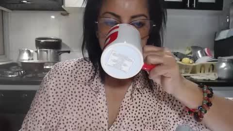 KattleyaGrey online show from November 22, 2025, 8:08 pm