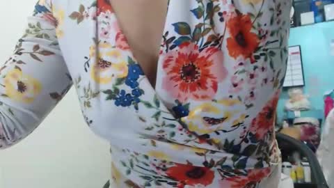 KattleyaGrey online show from December 2, 2025, 10:38 pm