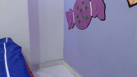 katty online show from November 17, 2025, 1:22 am