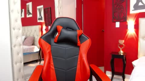 Snapshot of katty_cooper1 chatting on November 28, 2025, 10:56 pm katty online show from November 28, 2025, 10:56 pm